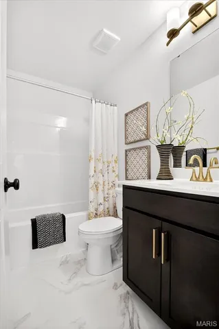 $679,900 | 354 Healthy Way, St. Charles, MO 63304