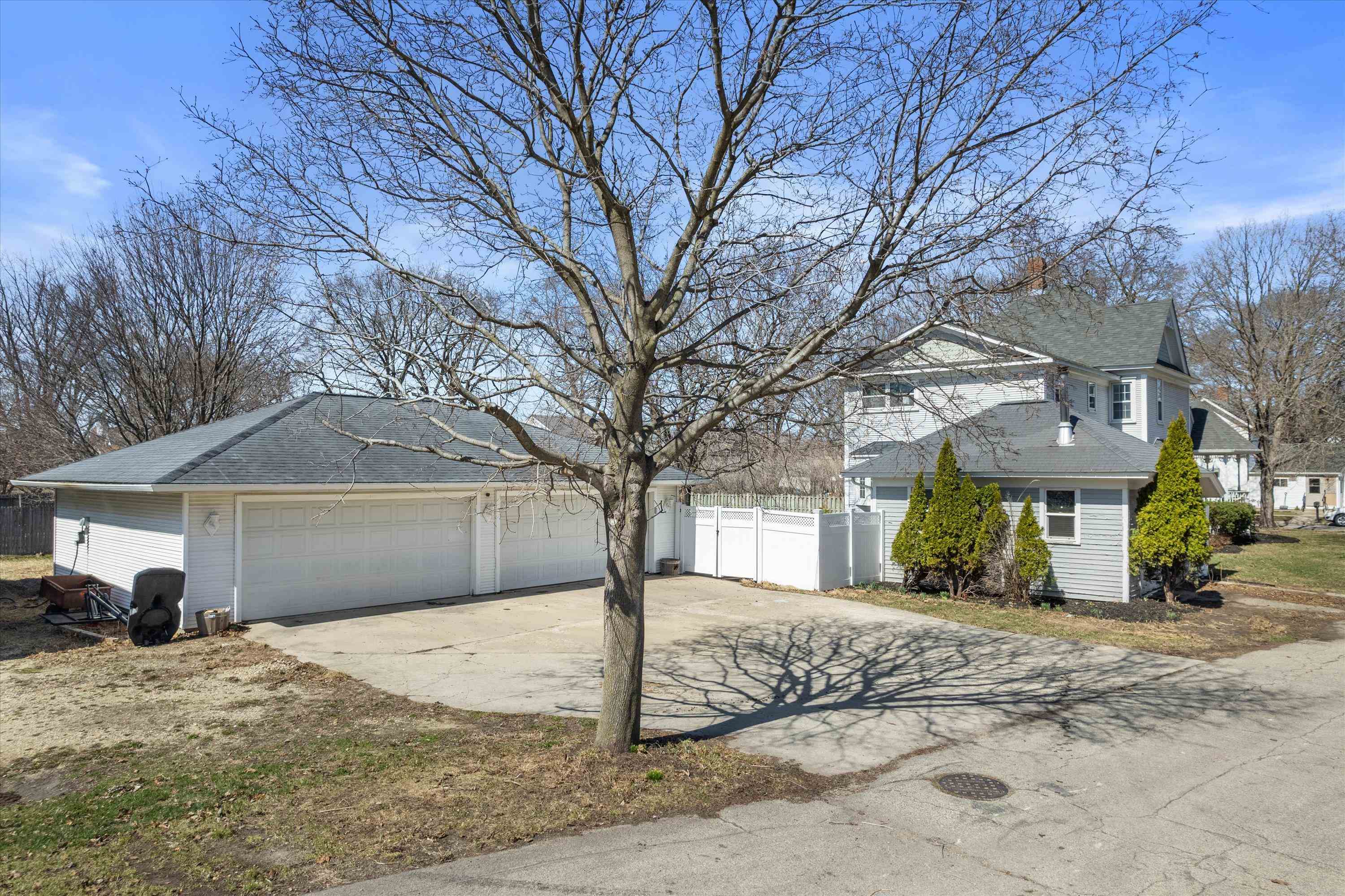 602 East Exchange Street Brodhead, WI 53520 - Photo 32 of 34