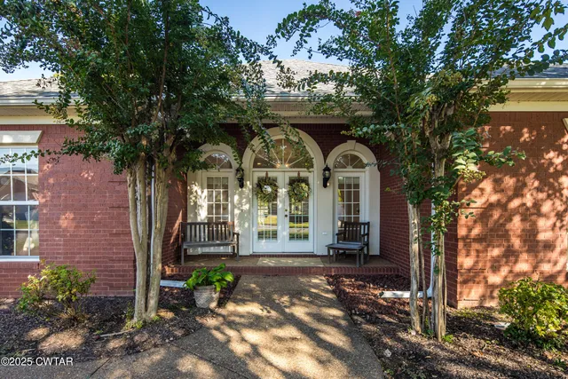 $350,500 | 172 Chapel Creek Drive, Jackson, TN 38305