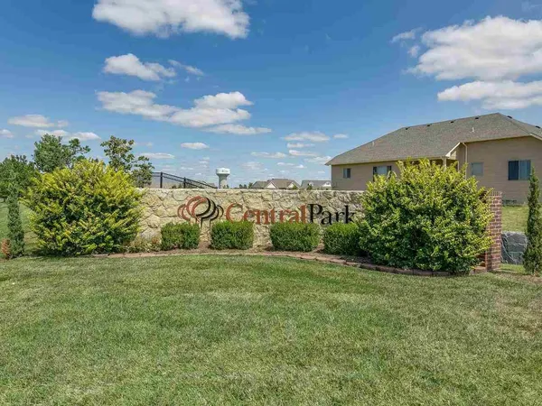 $284,490 | 5272 Cambridge Street, Bel Aire, KS 67226