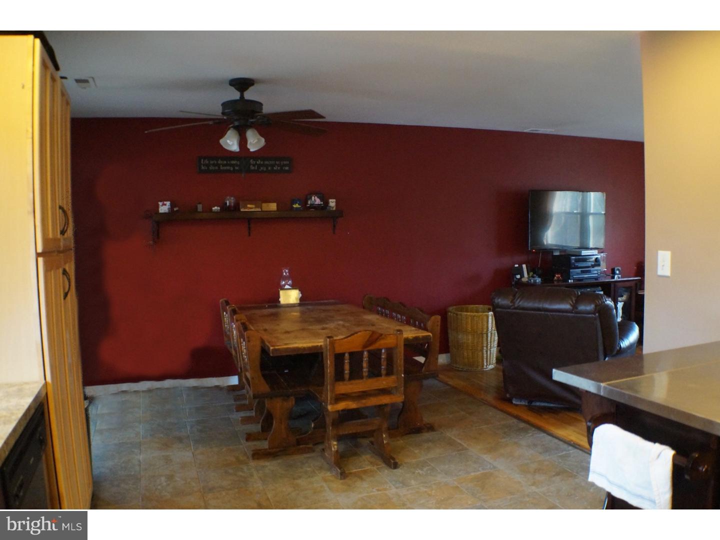 110 Hands Road Clayton, NJ 08094 - Photo 7 of 16 Dining Room