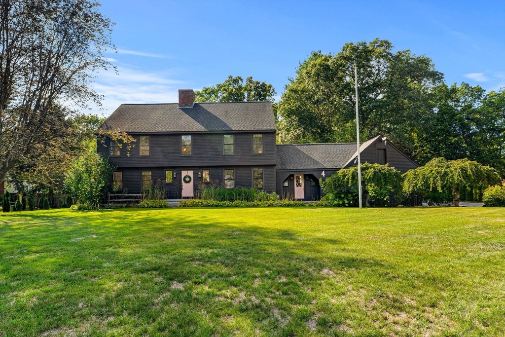 4 Buchan Road Andover, MA 01810 - Photo 2 of 39