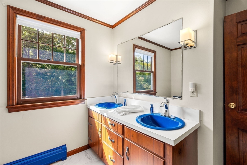 4 Buchan Road Andover, MA 01810 - Photo 26 of 39