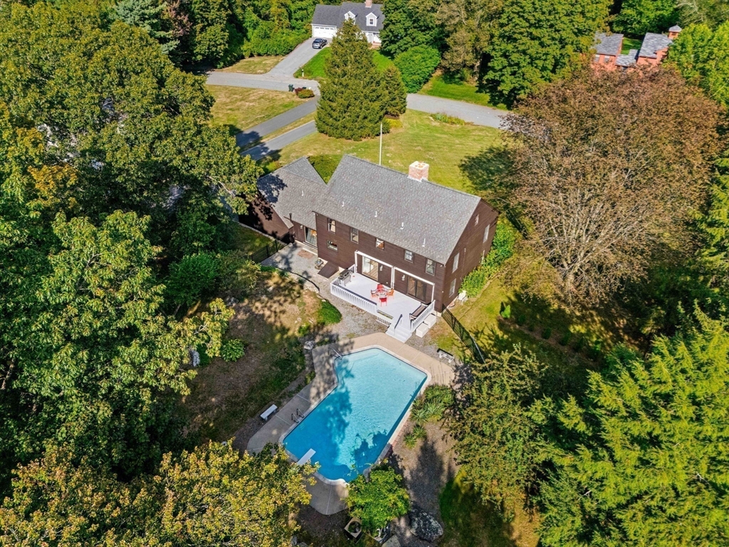 4 Buchan Road Andover, MA 01810 - Photo 32 of 39