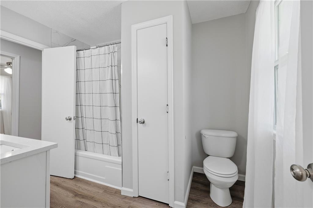 504 Southwest Persels Road Lee's Summit, MO 64081 - Photo 10 of 26 Gallery Image 10
