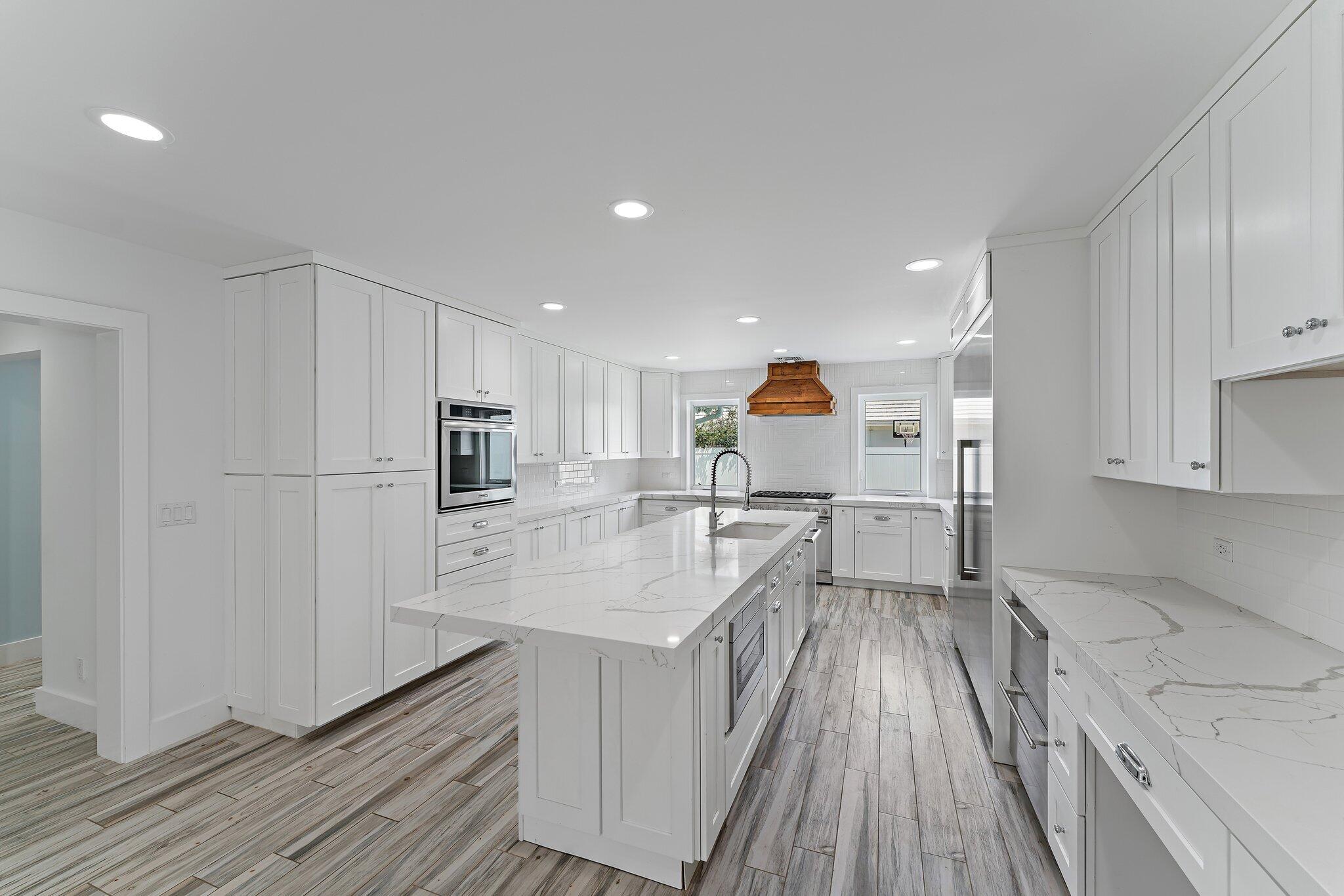 78 Golfview Drive Tequesta, FL 33469 - Photo 14 of 50 015-78GolfviewDr-Jupiter-FL-SMALL