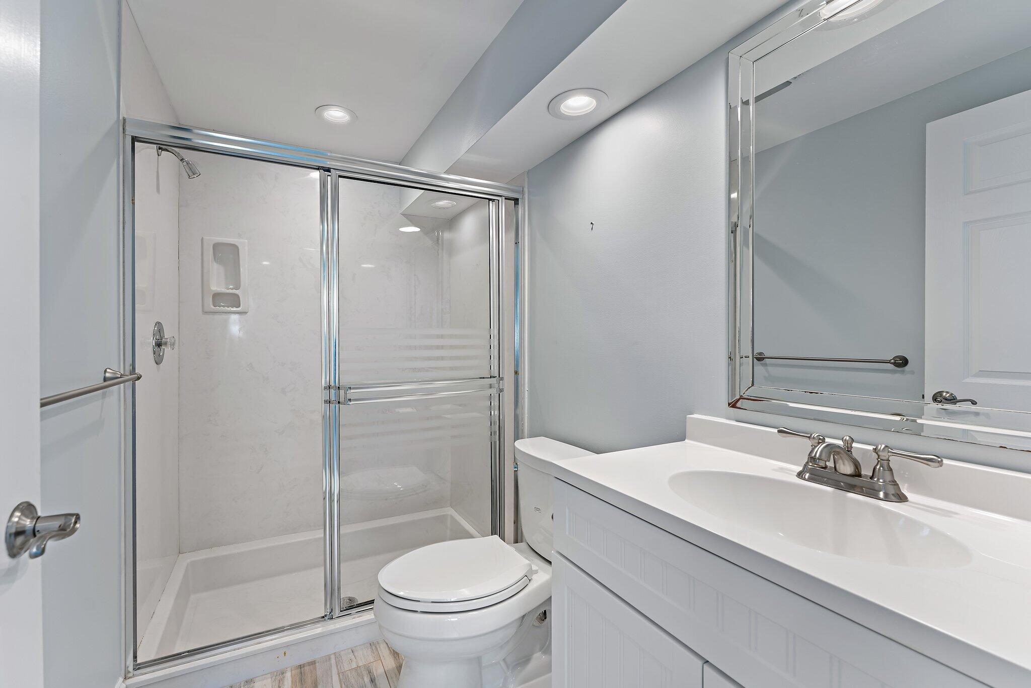 78 Golfview Drive Tequesta, FL 33469 - Photo 21 of 50 023-78GolfviewDr-Jupiter-FL-SMALL