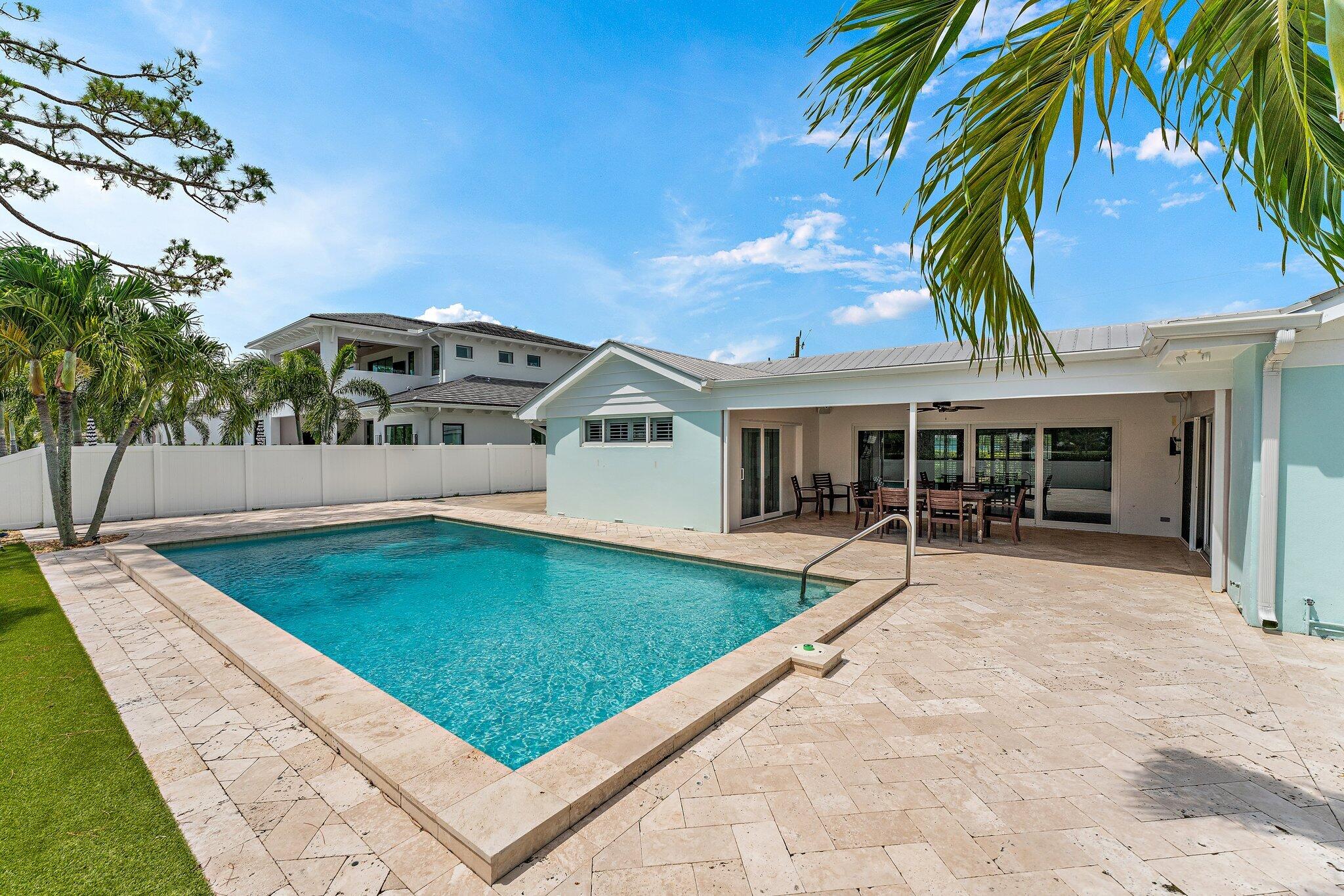 78 Golfview Drive Tequesta, FL 33469 - Photo 38 of 50 045-78GolfviewDr-Jupiter-FL-SMALL