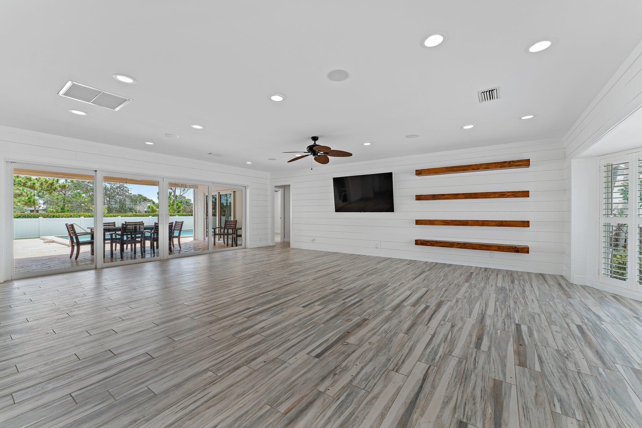 78 Golfview Drive Tequesta, FL 33469 - Photo 8 of 50 009-78GolfviewDr-Jupiter-FL-SMALL