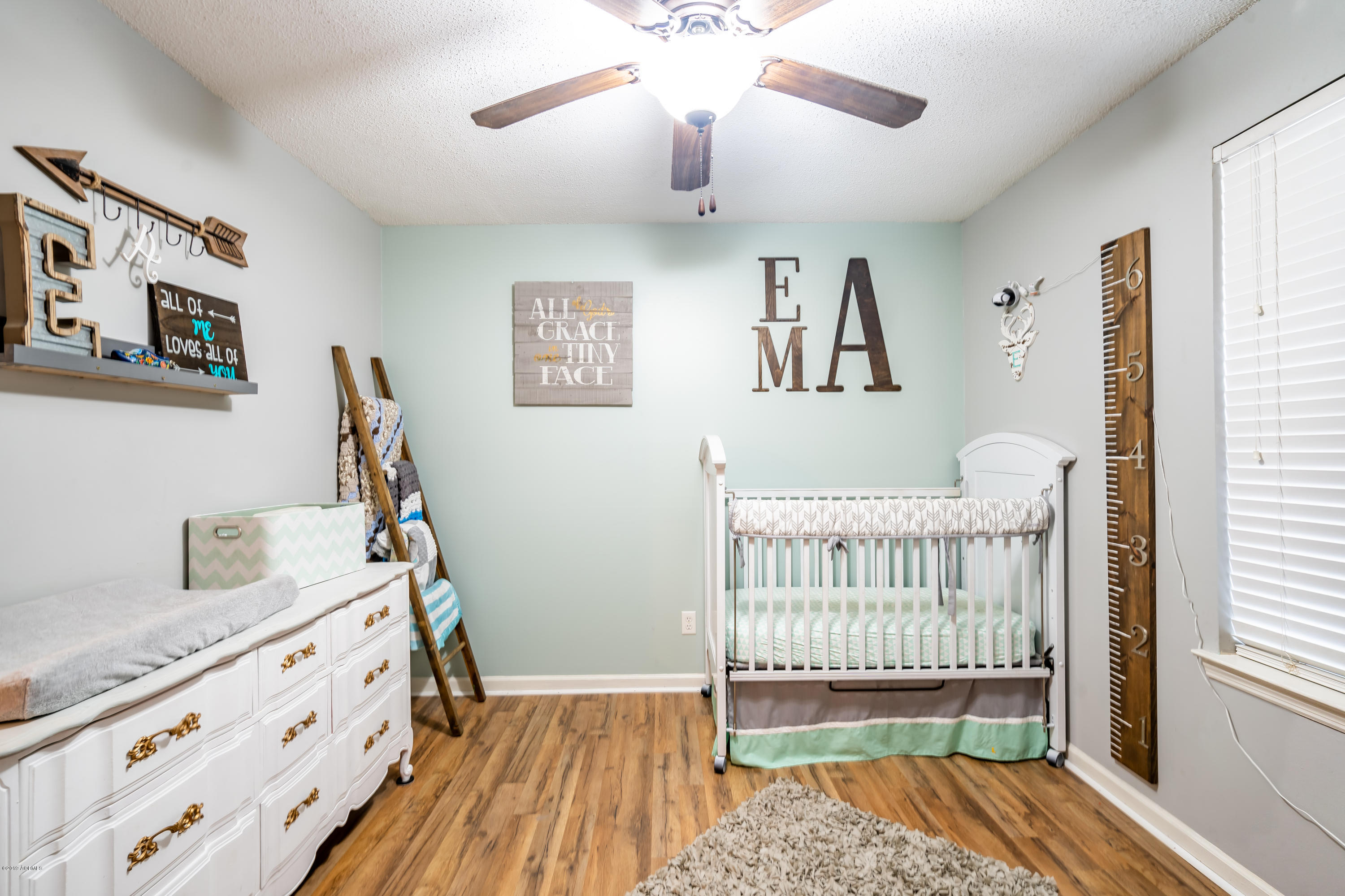 16 Hewlett Road Beaufort, SC 29907 - Photo 11 of 18 Beaufort interior (135 of 227)-HDR-Edit