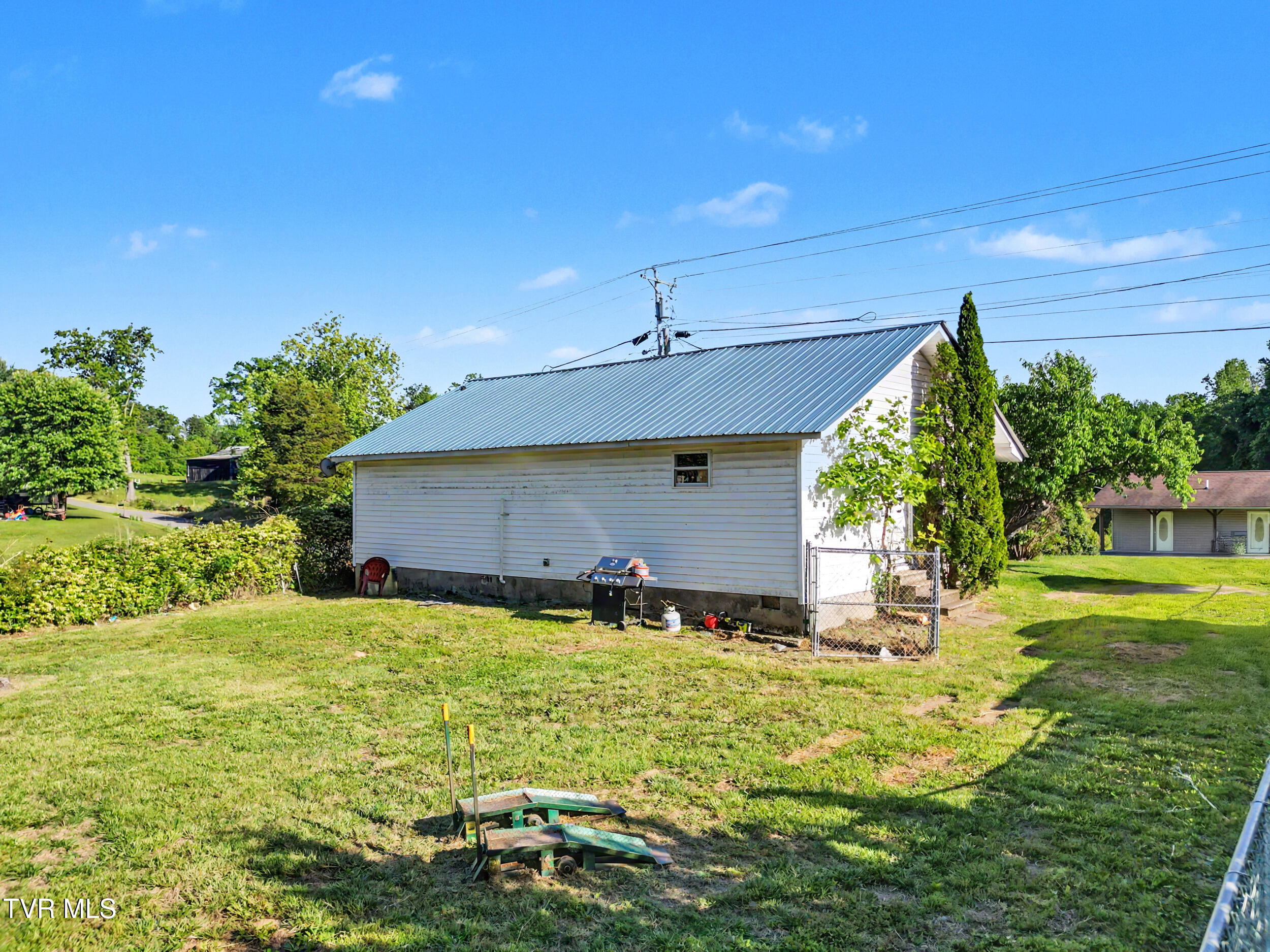 2146 Snodgrass Road New Tazewell, TN 37825 - Photo 12 of 14 23_dji_0185