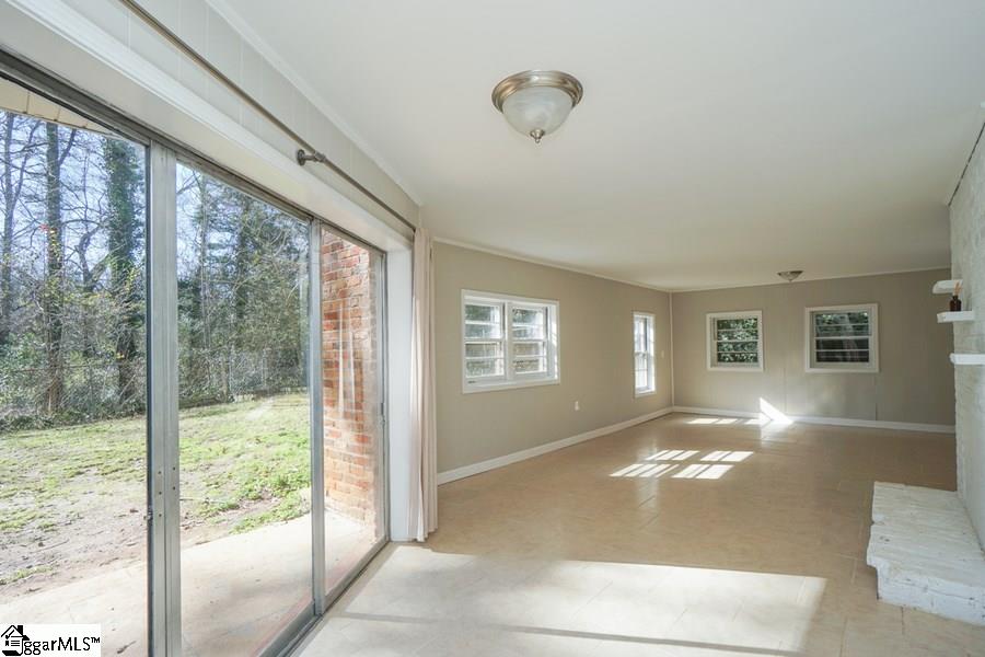 125 Lullwater Road Greenville, SC 29607 - Photo 20 of 27 Gallery Image 20