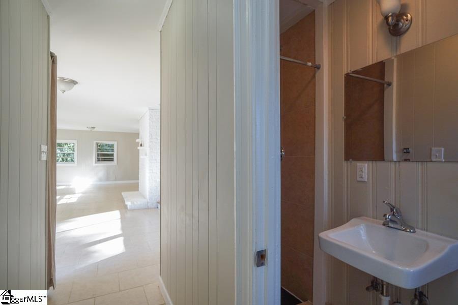 125 Lullwater Road Greenville, SC 29607 - Photo 22 of 27 Gallery Image 22