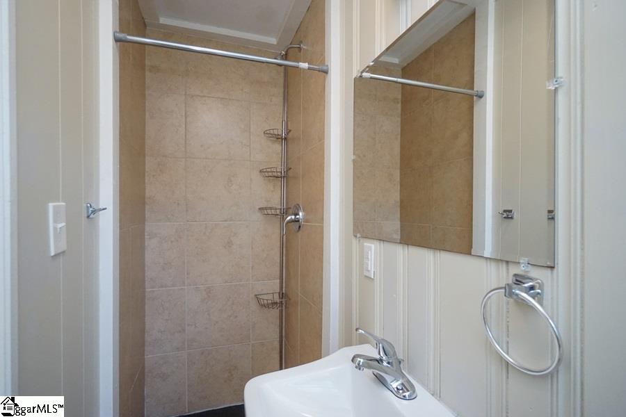 125 Lullwater Road Greenville, SC 29607 - Photo 23 of 27 Gallery Image 23