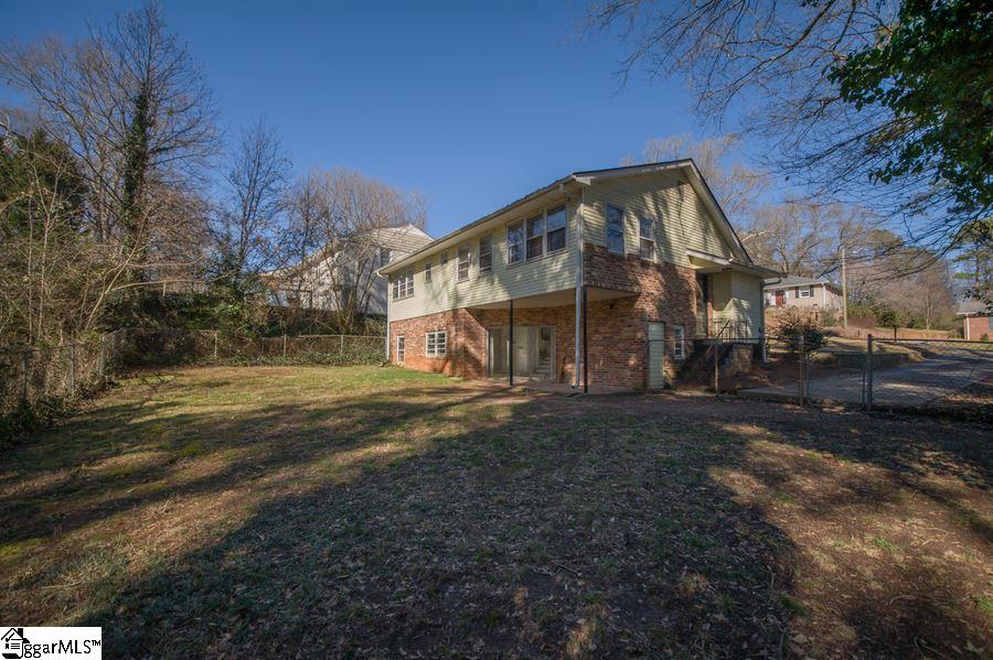 125 Lullwater Road Greenville, SC 29607 - Photo 26 of 27 Gallery Image 26