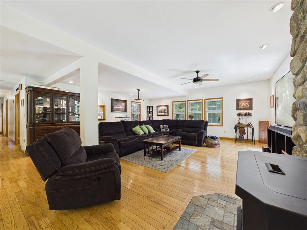 121 Plain Street Rehoboth, MA 02769 - Photo 6 of 39