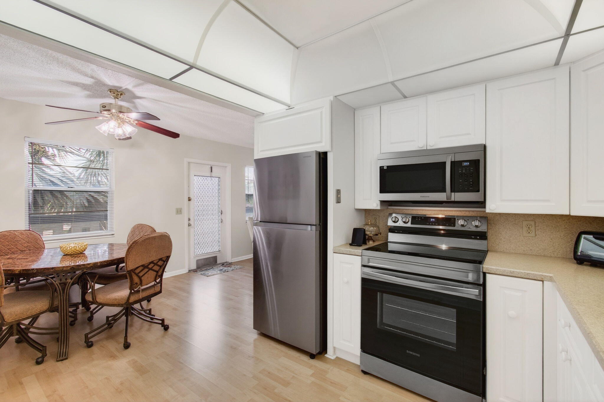 3032 Lincoln B Boca Raton, FL 33434 - Photo 12 of 49 24-web-or-mls-DSC_7010