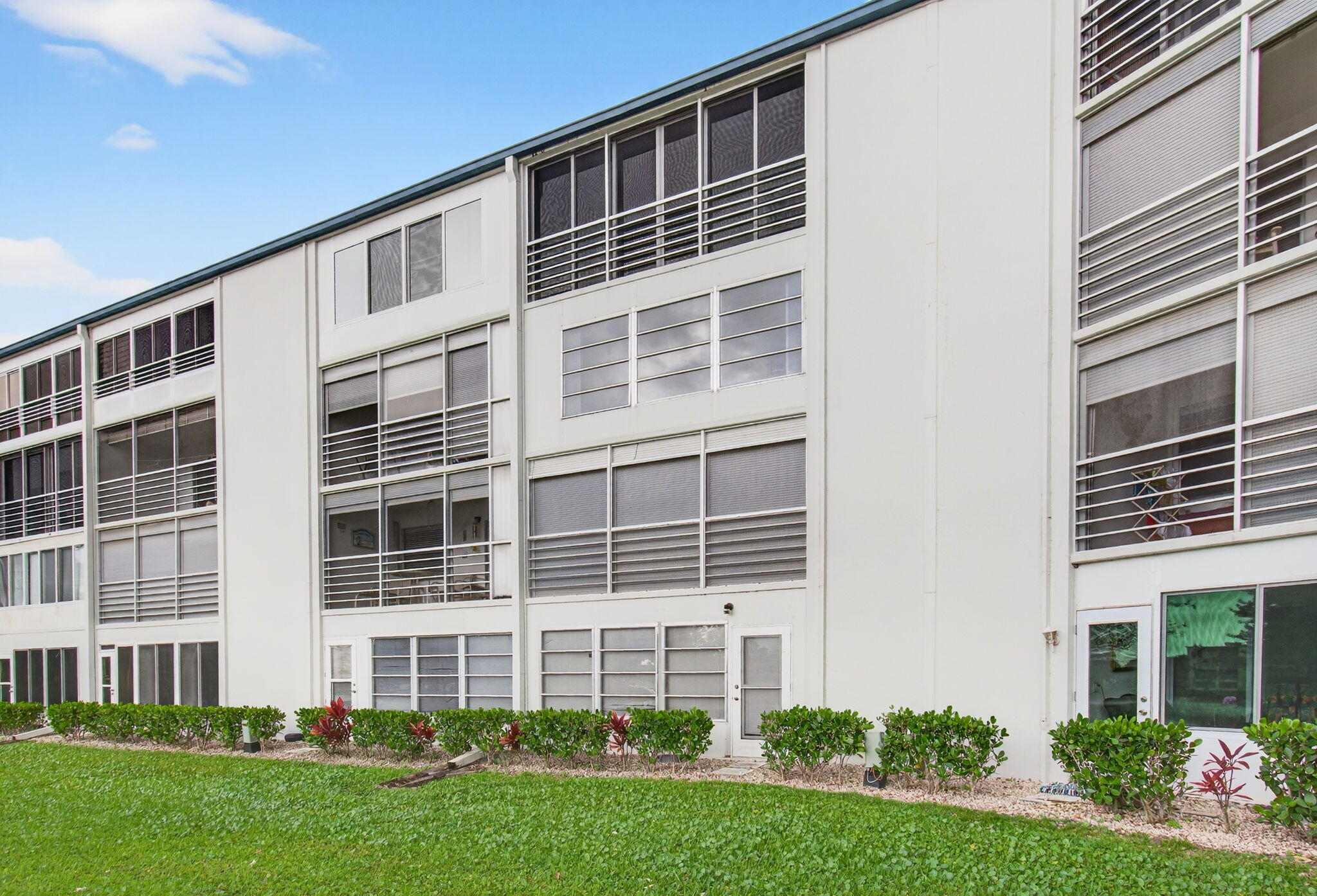 3032 Lincoln B Boca Raton, FL 33434 - Photo 30 of 49 56-web-or-mls-DSC_7332