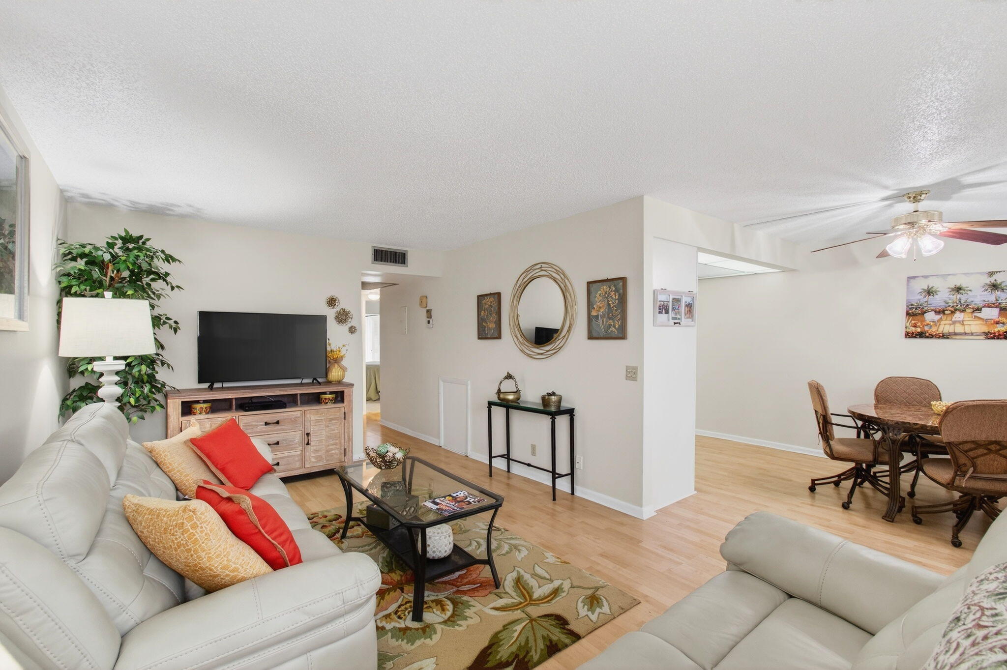 3032 Lincoln B Boca Raton, FL 33434 - Photo 9 of 49 17-web-or-mls-DSC_6967