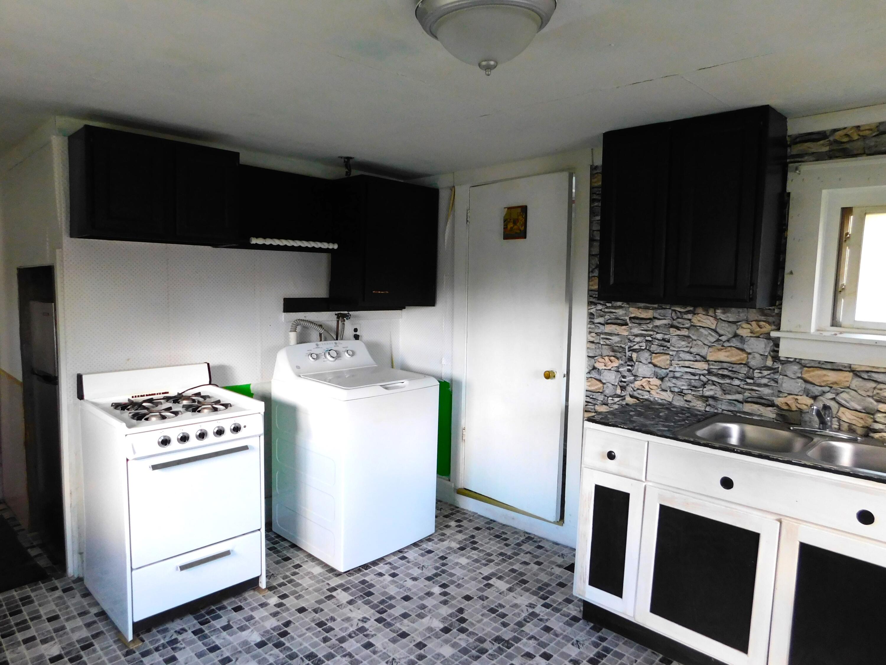 18 Mcphetres Road Sangerville, ME 04479 - Photo 8 of 29 20