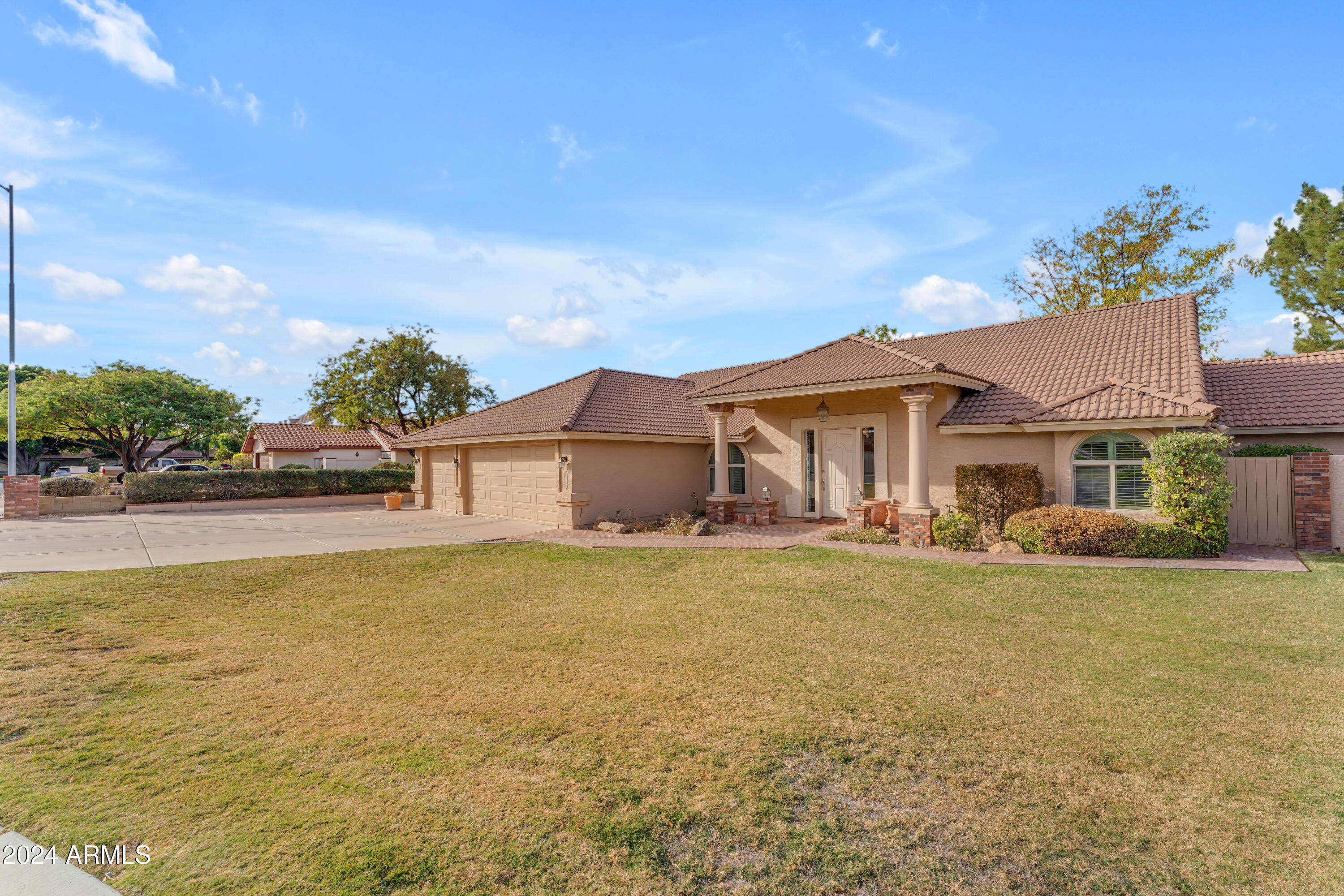 942 North Miramar Mesa, AZ 85213 - Photo 2 of 42 3__a733134