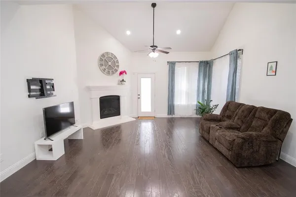 $3,300 | 10617 Fort Davis Place, McKinney, TX 75071