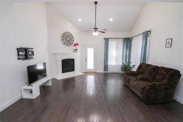 $3,300 | 10617 Fort Davis Place, McKinney, TX 75071