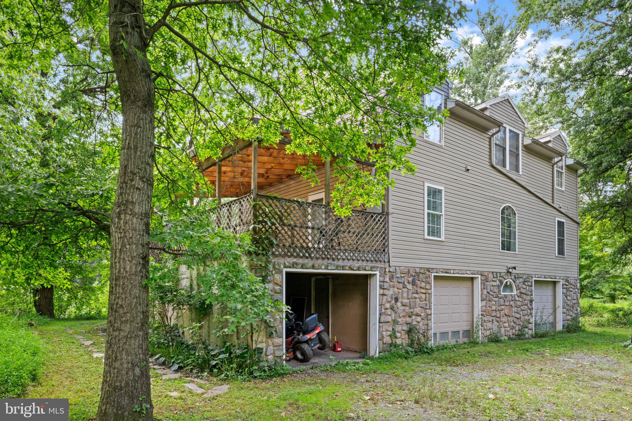 198 Valley Road Hummelstown, PA 17036 - Photo 4 of 44 Gallery Image 4