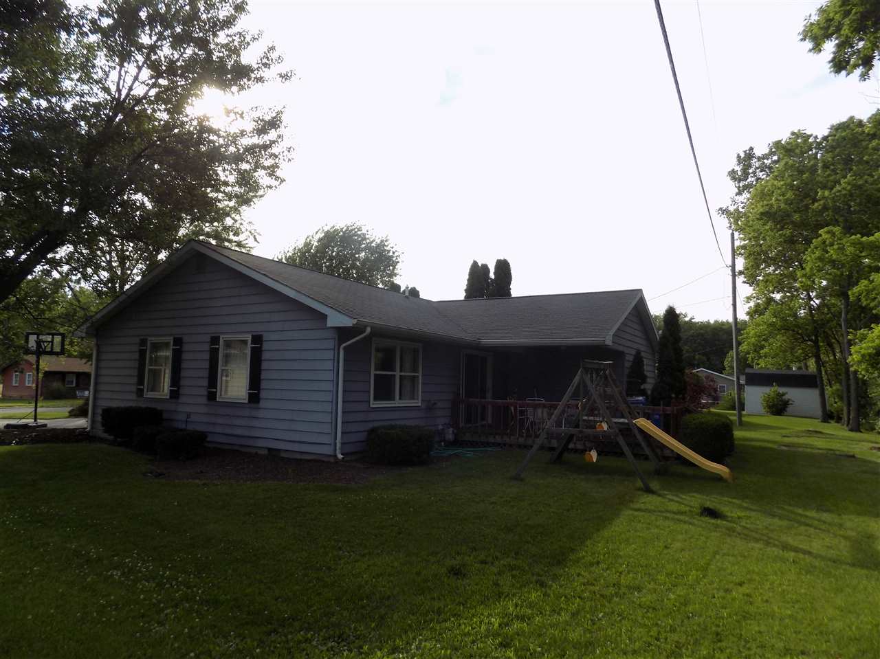 132 Riverside Court Decatur, IN 46733 - Photo 2 of 27