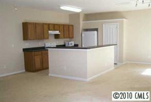 1018 Mearn Road Charlotte, NC 28216 - Photo 3 of 5 Gallery Image 3