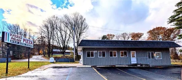 a house view with a outdoor space
