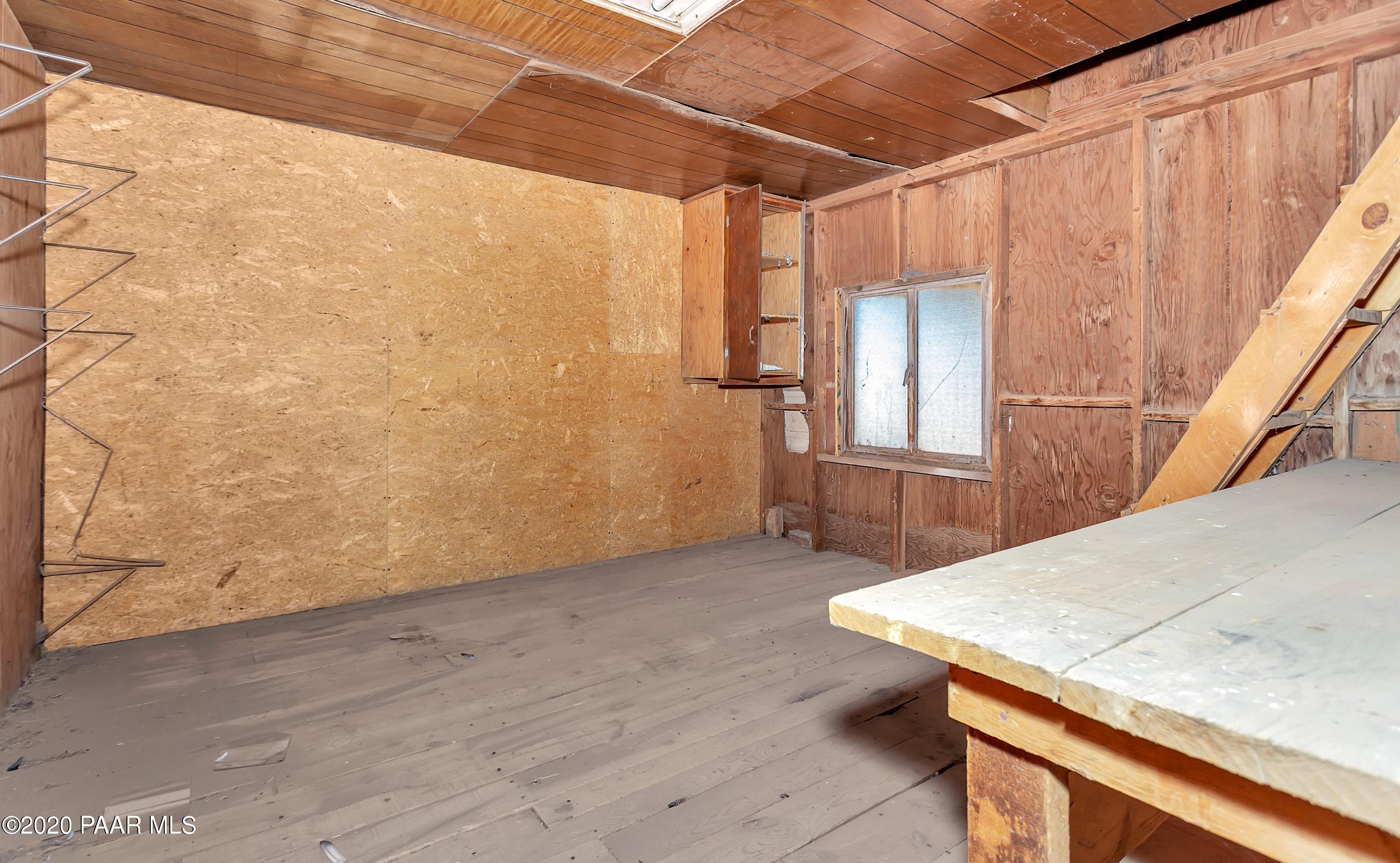 2571 North Reed Road Chino Valley, AZ 86323 - Photo 19 of 25 a view of balcony with wooden floor