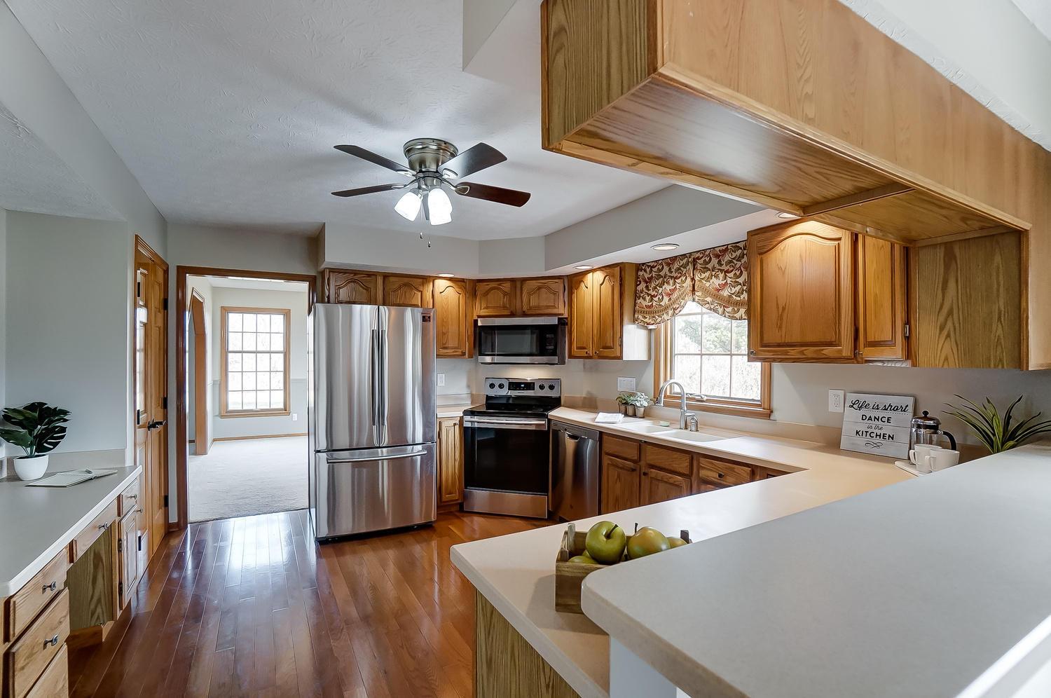 4840 Wilson Road Sunbury, OH 43074 - Photo 3 of 43 Gallery Image 3