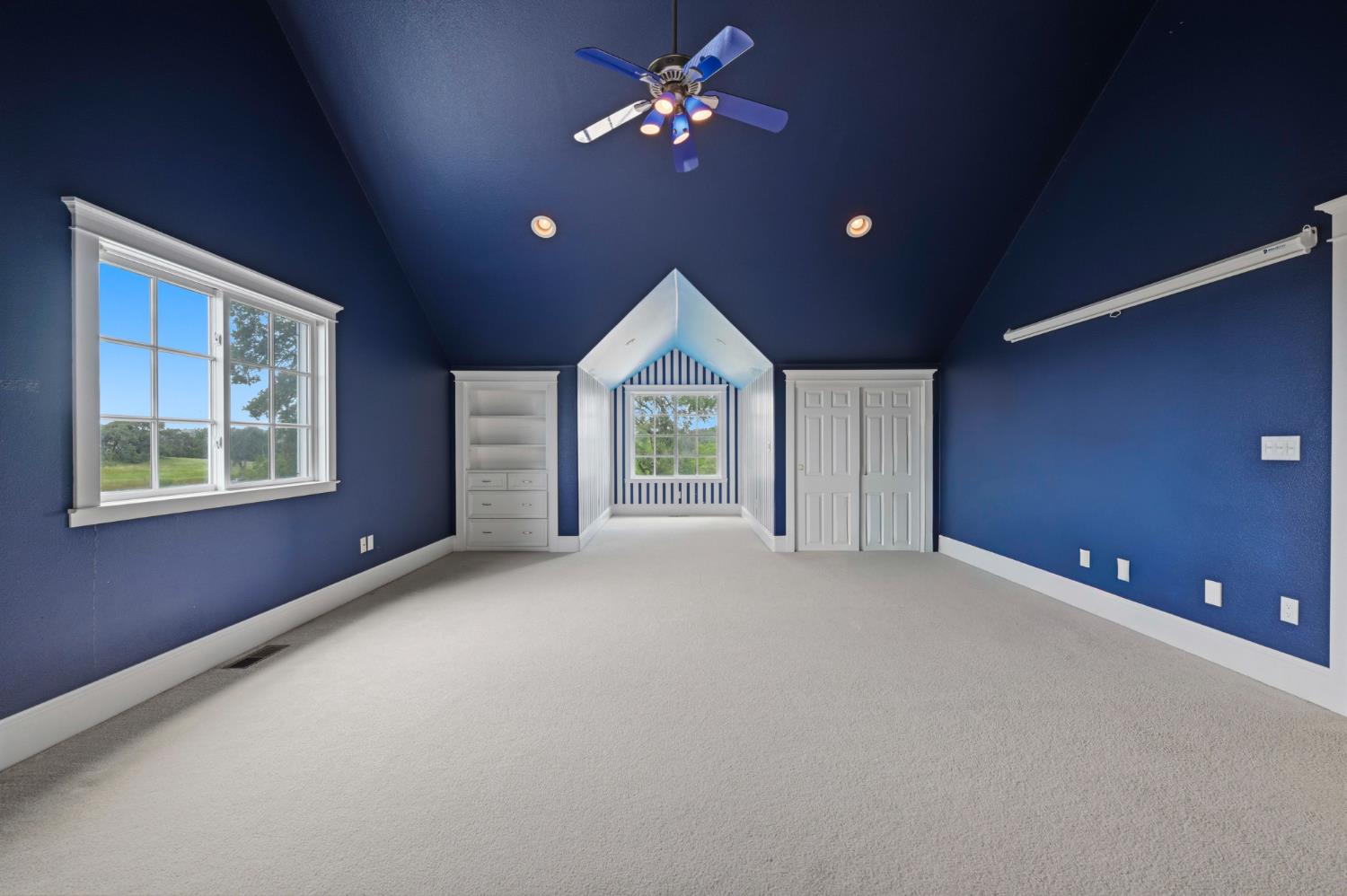 10120 Shenandoah Road Plymouth, CA 95669 - Photo 36 of 86 a view of empty room with a ceiling fan and window