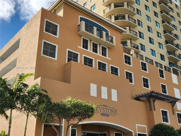$415,000 | 4242 Northwest 2nd Street, Unit 1202, Miami, FL 33126