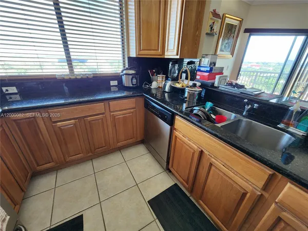 $415,000 | 4242 Northwest 2nd Street, Unit 1202, Miami, FL 33126