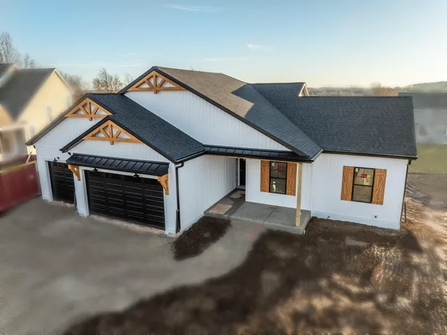 $612,900 | 1865 Arbor Vista Place, West Bend, WI 53095