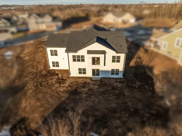 $612,900 | 1865 Arbor Vista Place, West Bend, WI 53095