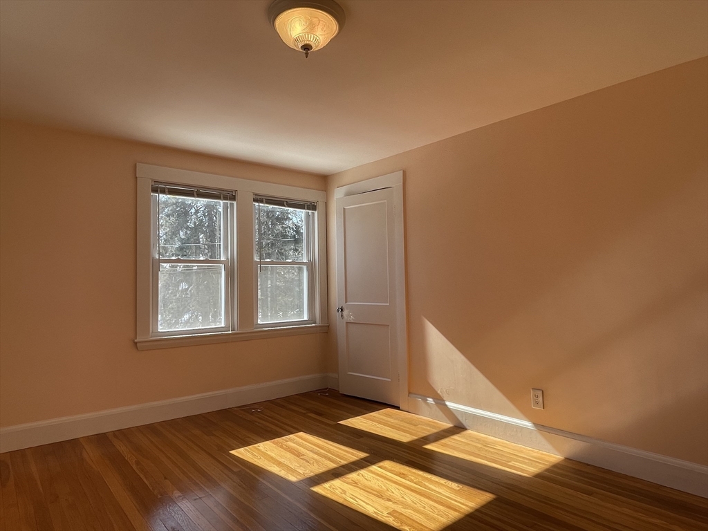 139 Oakdale Road Newton, MA 02461 - Photo 18 of 36