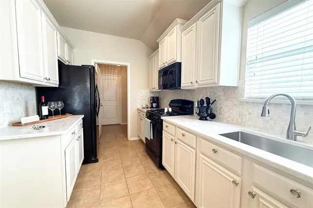 $2,250 | 420 Byron Nelson Drive, McKinney, TX 75072