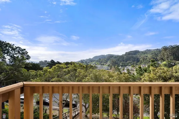 $367,500 | 715 Drake Avenue, Sausalito, CA 94965
