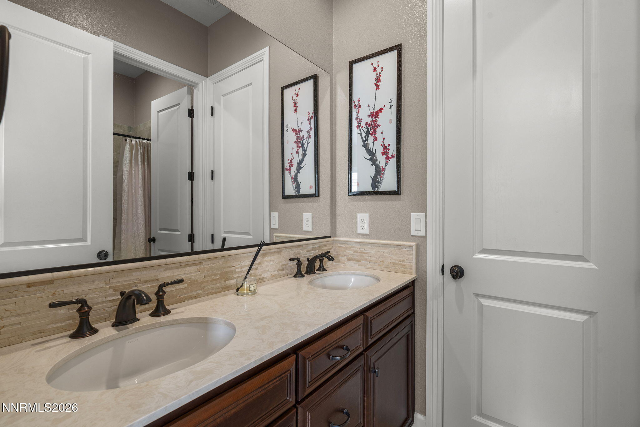 9910 Amienda Way Reno, NV 89521 - Photo 31 of 67 37-web-or-mls-_DSC0873
