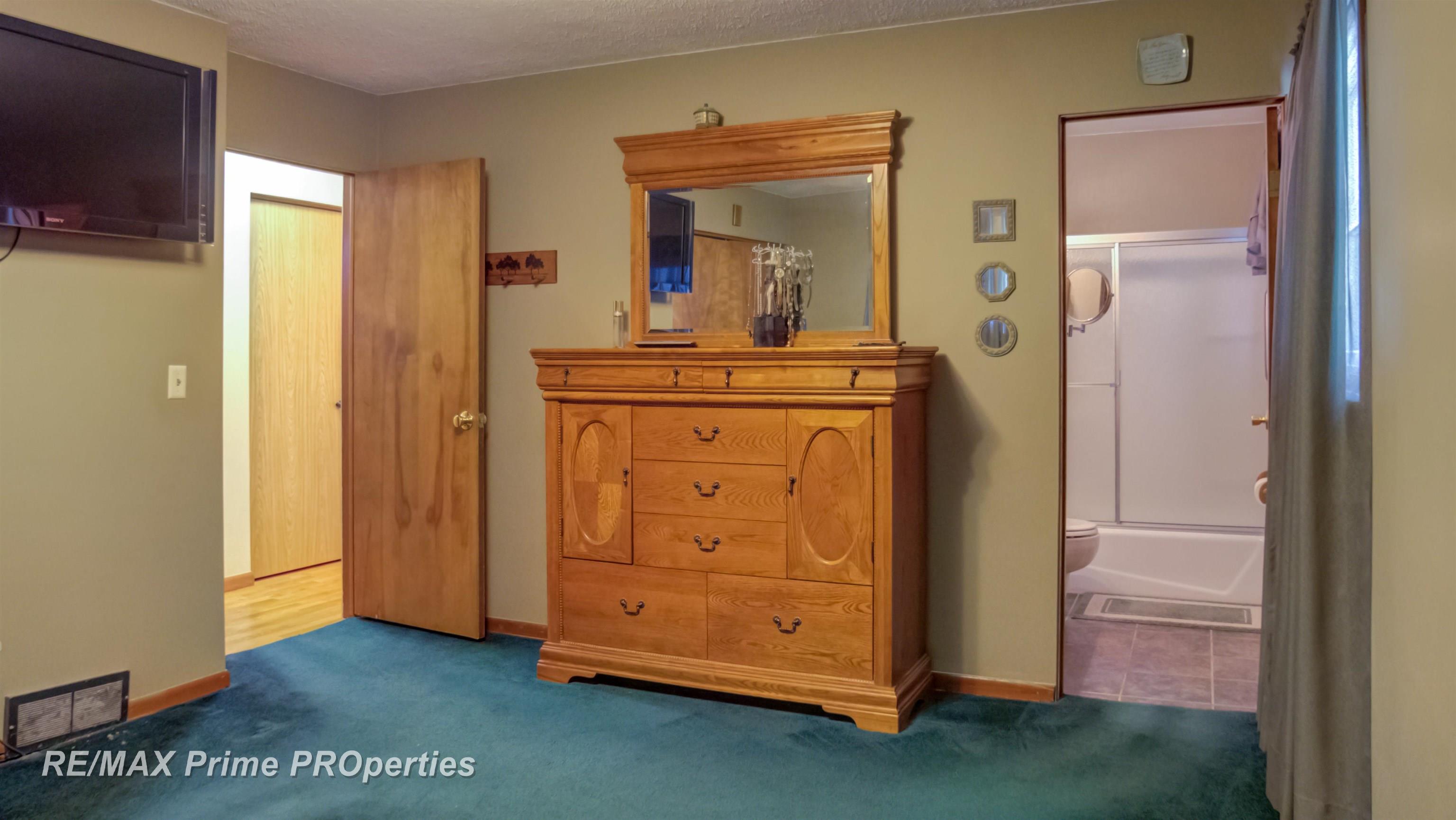1062 Orth Road Saginaw, MI 48601 - Photo 15 of 55