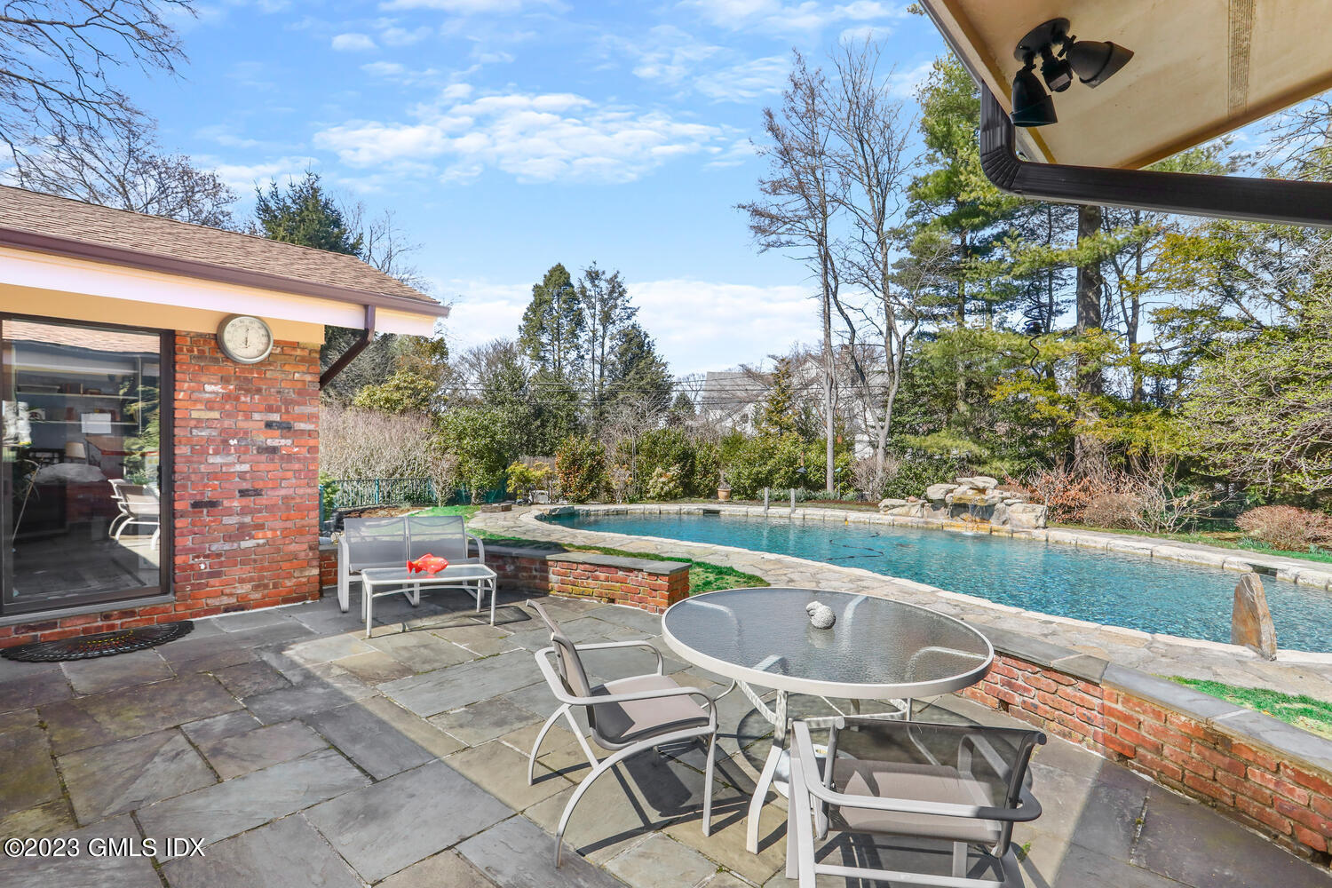 1 Seagate Road Riverside, CT 06878 - Photo 14 of 31 a outdoor view with a sitting space