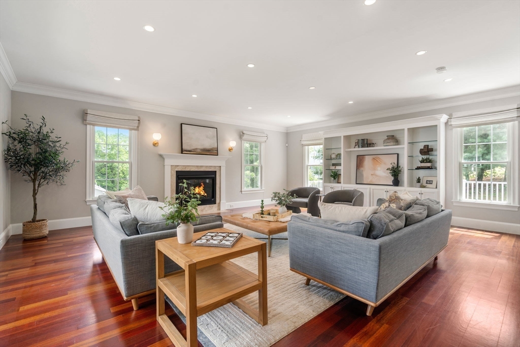 19 Dunedin Road Wellesley, MA 02481 - Photo 17 of 38