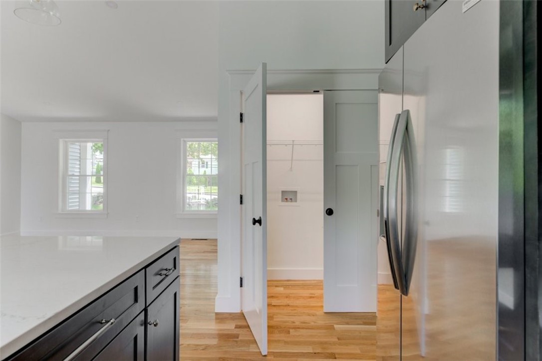 429 Chestnut Street Bristol, RI 02809 - Photo 10 of 35