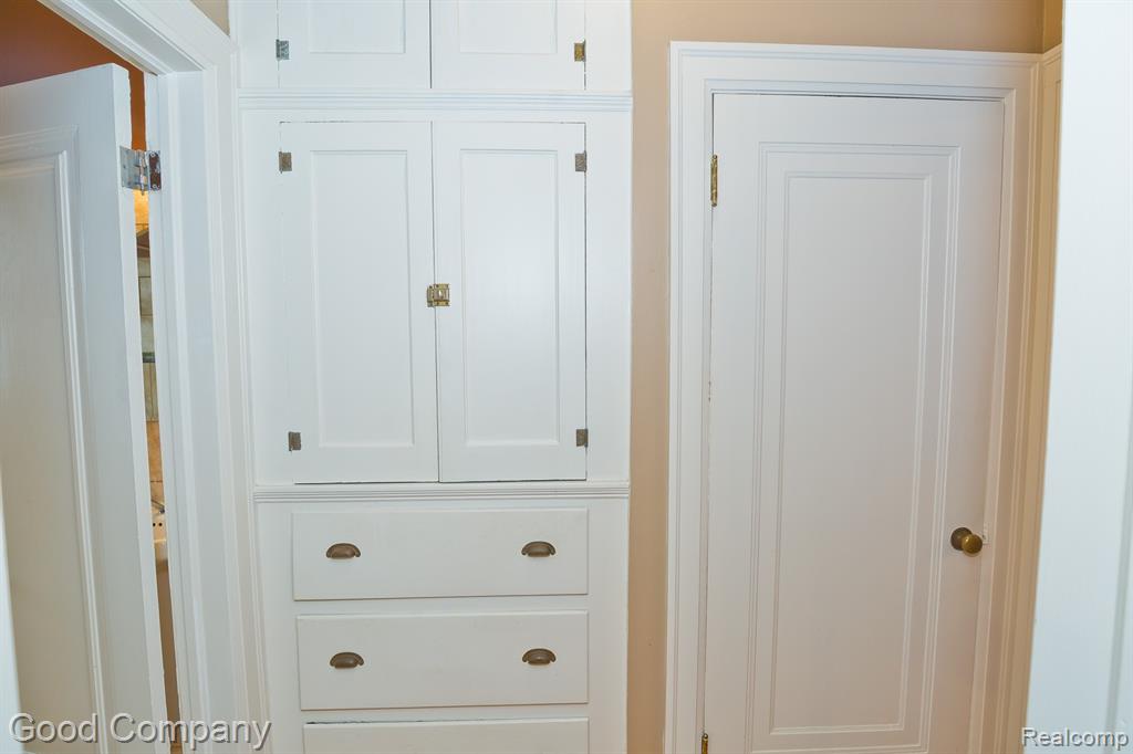 327 Southfield Road, Unit 3BS Birmingham, MI 48009 - Photo 34 of 51