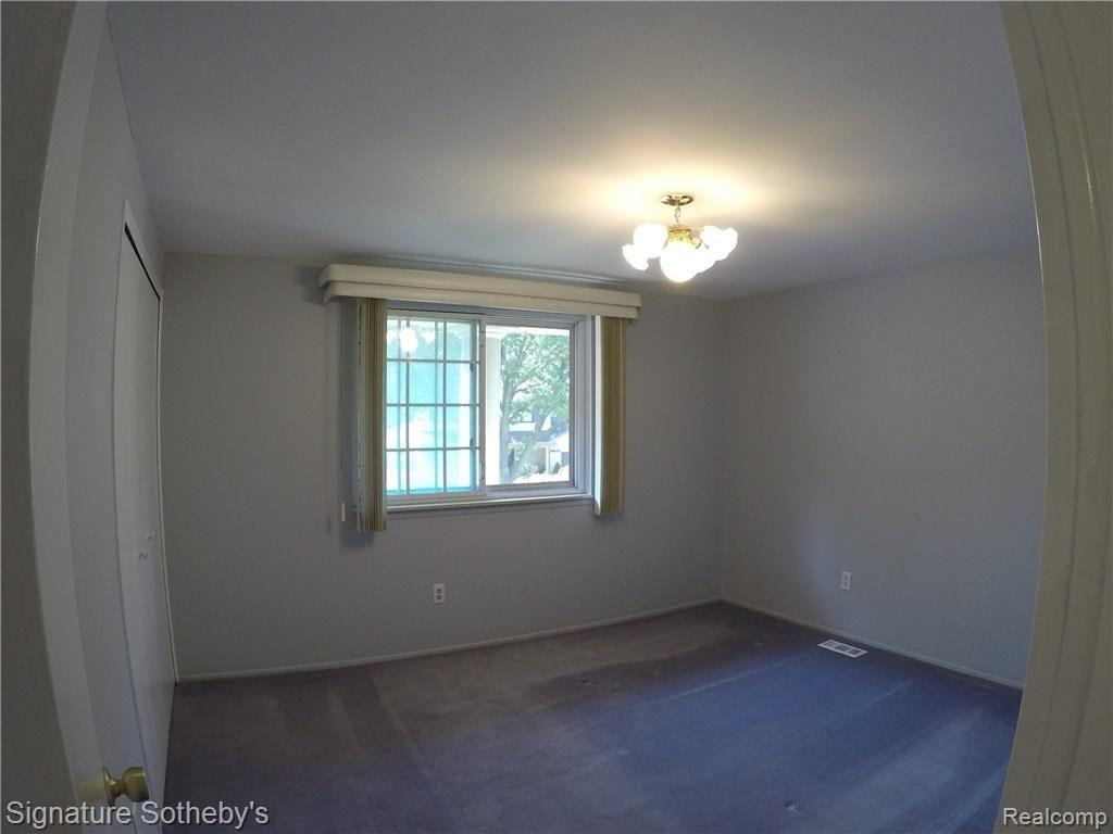 20441 Coachwood Road Riverview, MI 48193 - Photo 21 of 32 21.JPG
