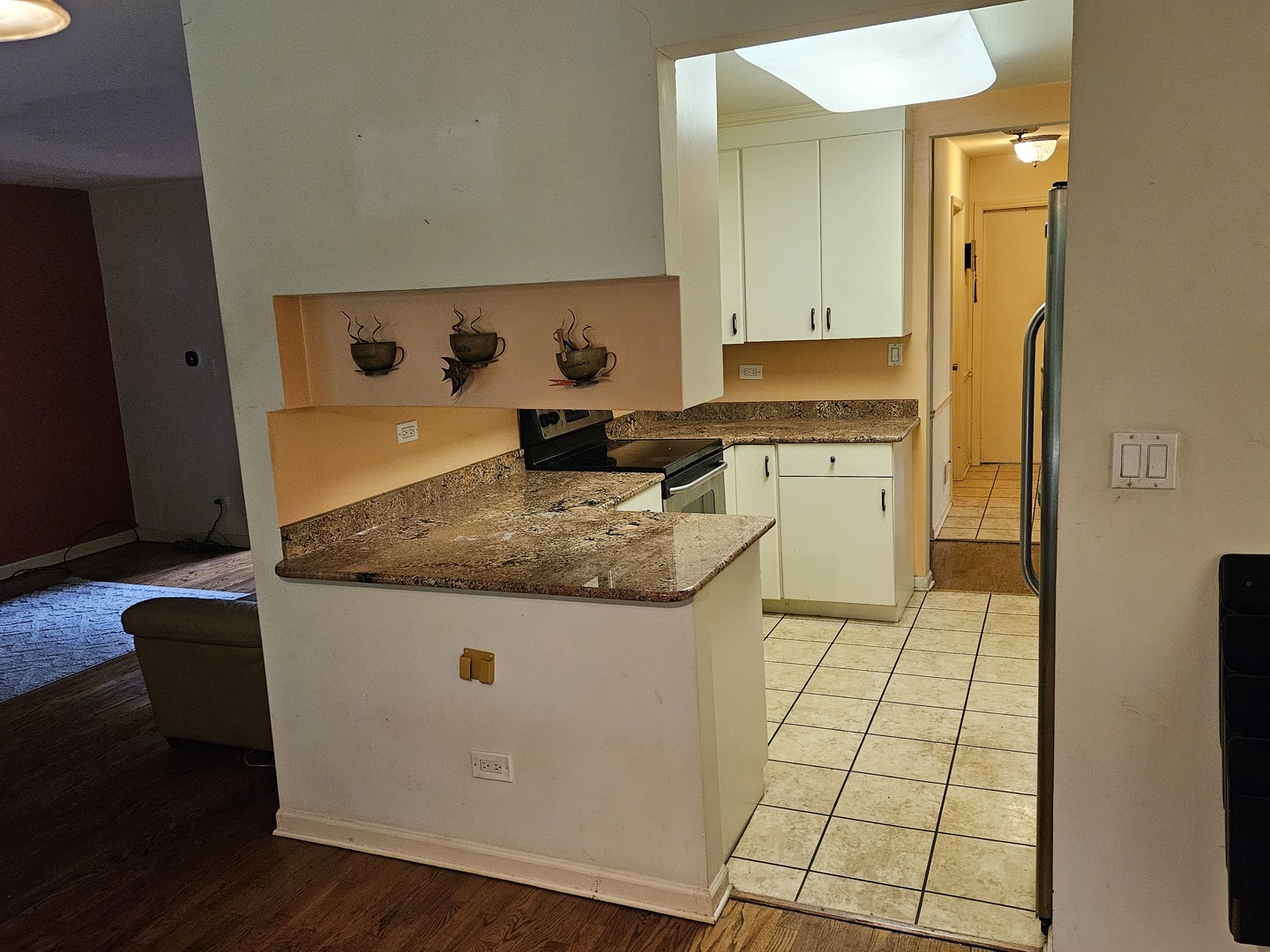 3912 Dundee Road Northbrook, IL 60062 - Photo 6 of 11