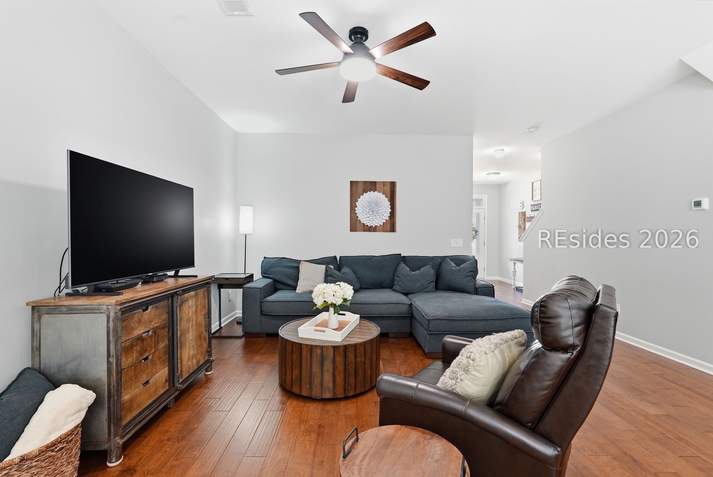 104 Brickway Street Bluffton, SC 29910 - Photo 11 of 35 Living room